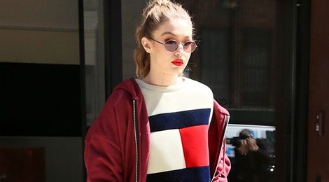 Hai mau jeans lung gia tren 5 trieu dong khien Gigi Hadid me man hinh anh