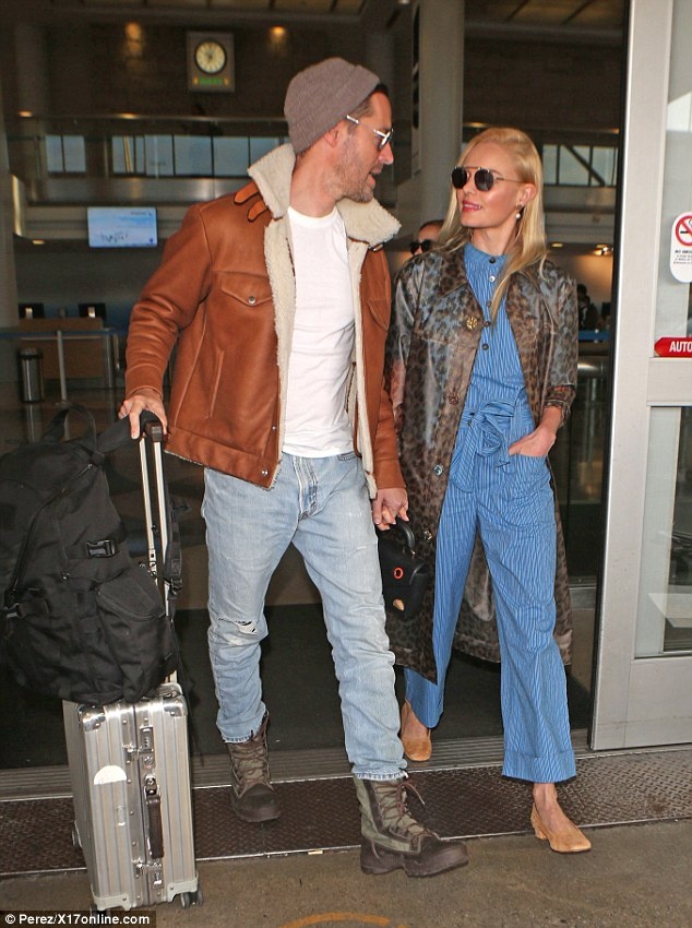 Sao ngoai lang xe mot jumpsuit anh 12