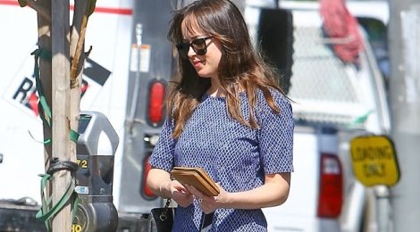 Mot ao lien quan duoc sao Hollywood lang xe dau thang 5 hinh anh