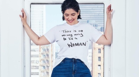 Cach dien skinny jeans cho co nang mum mim hinh anh