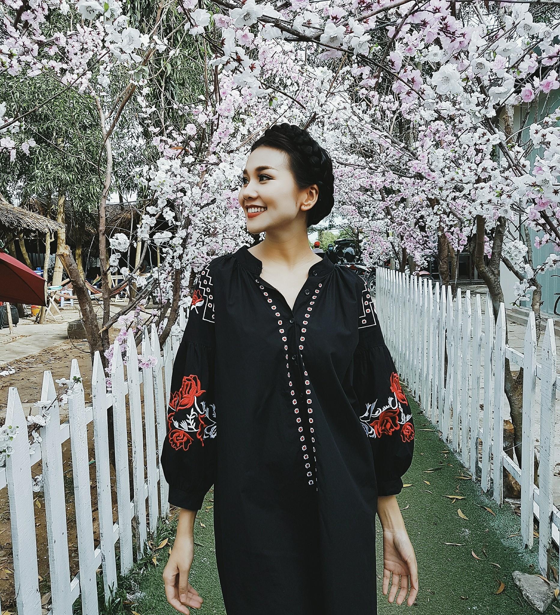 thời trang thanh hằng,  đồ đen,  thời trang đen ảnh 1 thoi trang thanh hang,  do den,  thoi trang den anh 1