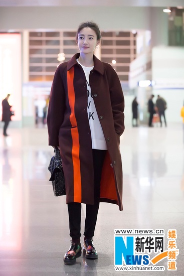 Sao Hoa ngữ mặc áo thun in ảnh 12 Sao Hoa ngu mac ao thun in anh 12