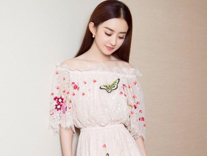 Bo suu tap dam hoa tiet duyen dang cua Trieu Le Dinh hinh anh