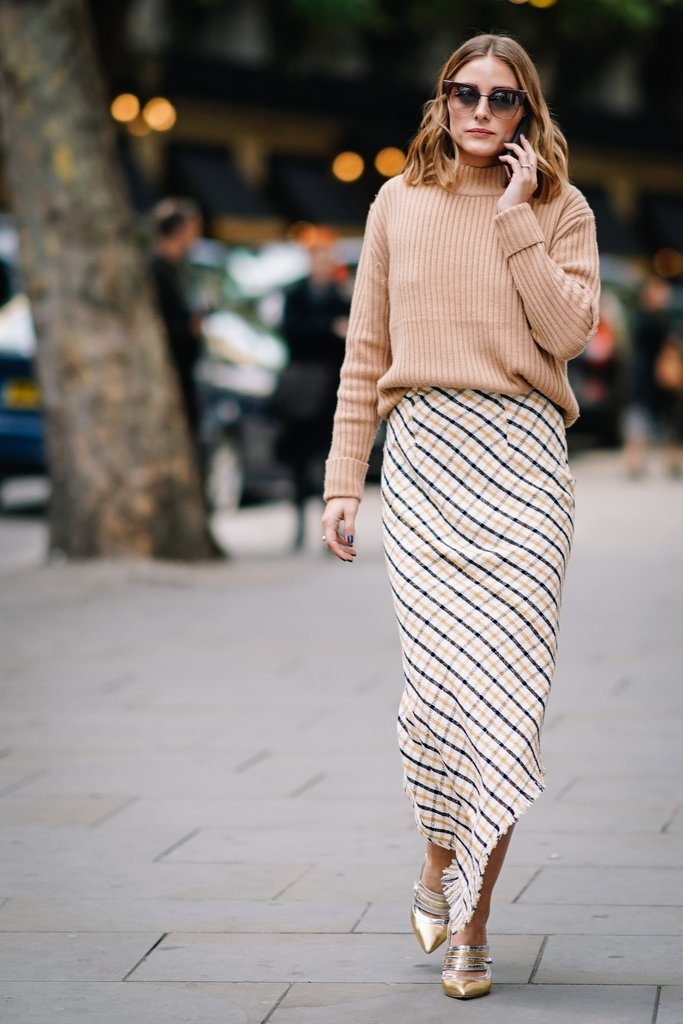 Olivia Palermo diện áo len và chân váy ảnh 1 Olivia Palermo dien ao len va chan vay anh 1