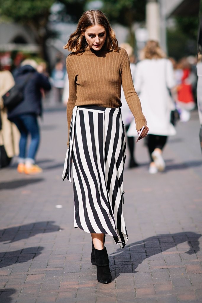 Olivia Palermo diện áo len và chân váy ảnh 2 Olivia Palermo dien ao len va chan vay anh 2