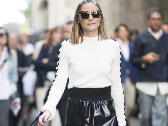 Hoc cach mix ao len va chan vay hop mot nhu Olivia Palermo hinh anh