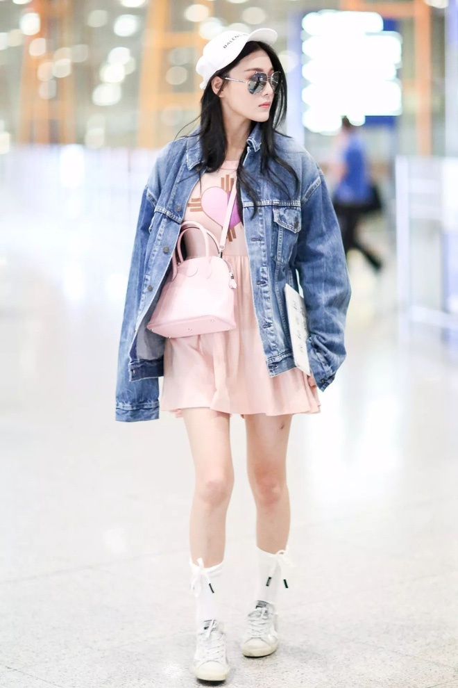 Sao Hoa ngữ mặc áo khoác denim ảnh 13 Sao Hoa ngu mac ao khoac denim anh 13