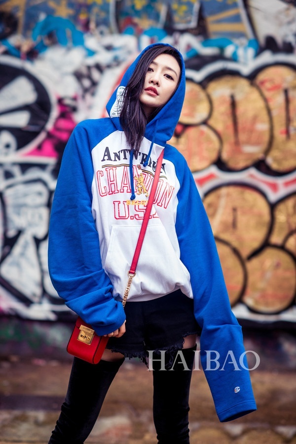 Sao Hoa ngữ lăng xê xu hướng áo hoodie ảnh 4 Sao Hoa ngu lang xe xu huong ao hoodie anh 4
