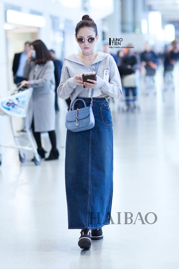 Sao Hoa ngữ lăng xê xu hướng áo hoodie ảnh 6 Sao Hoa ngu lang xe xu huong ao hoodie anh 6