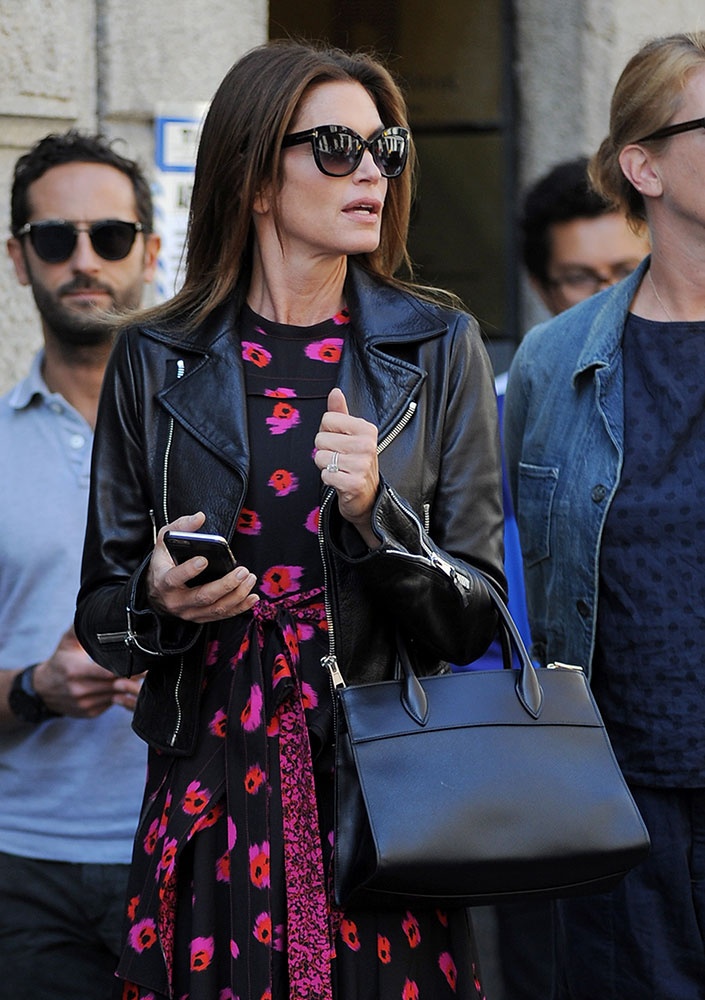 bo suu tap tui xach cua cindy crawford anh 8