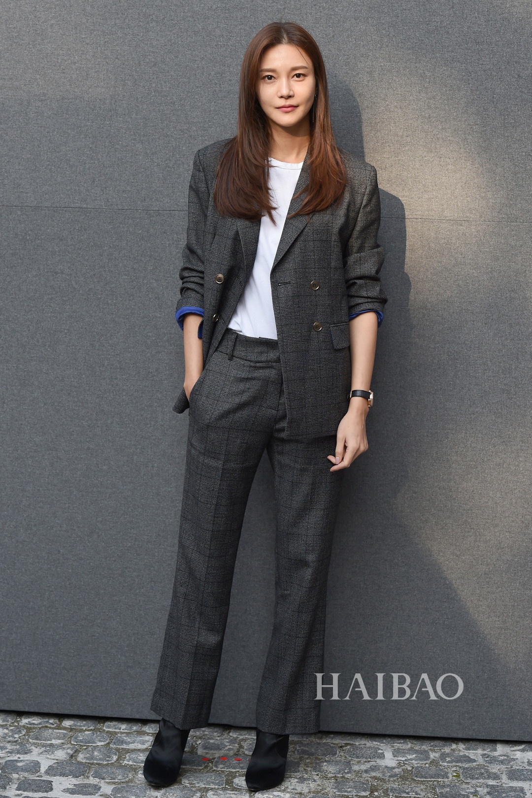 Sao nữ Hàn diện suit nam tính ảnh 7 Sao nu Han dien suit nam tinh anh 7