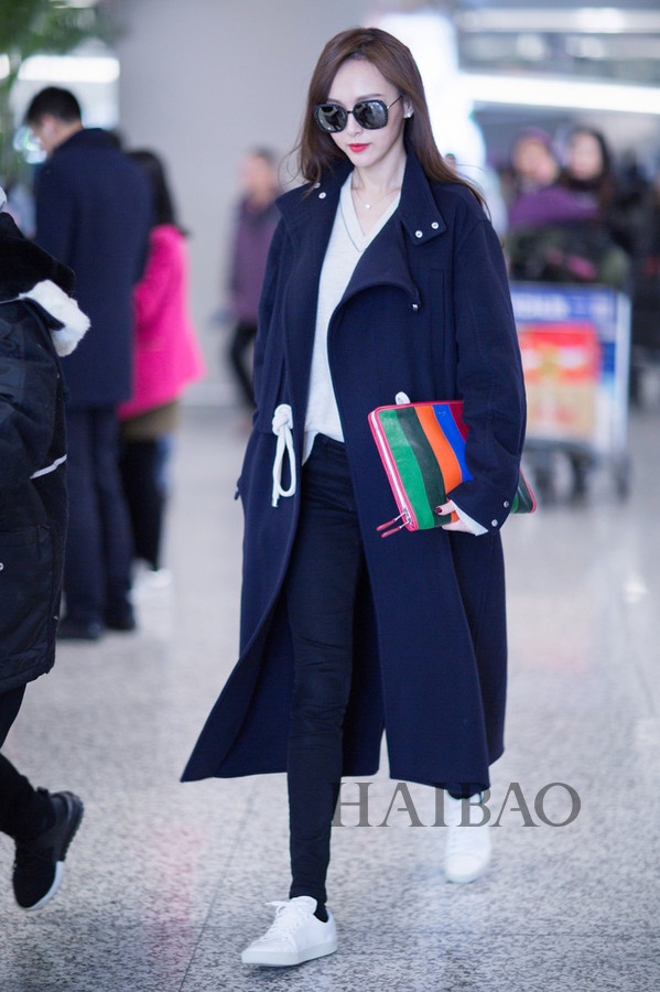 Duong Yen mix do voi ao khoac anh 8