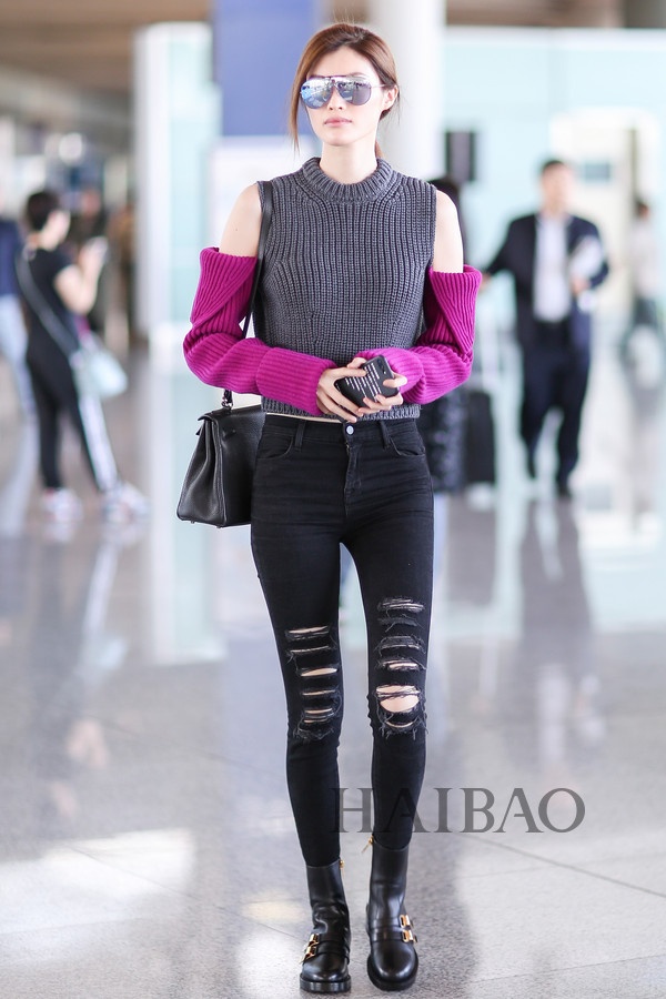 Sao Hoa ngữ mặc áo len và quần jeans ảnh 4 Sao Hoa ngu mac ao len va quan jeans anh 4