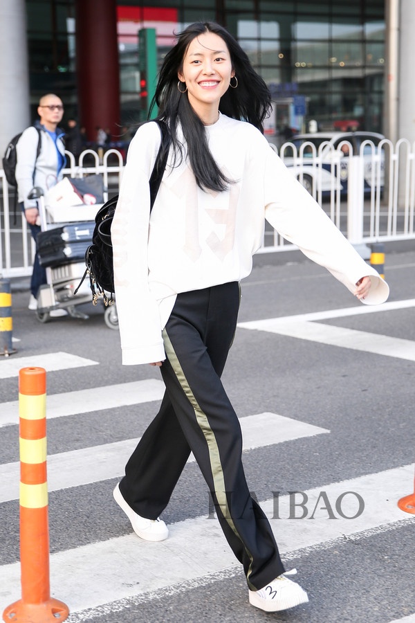 Sao Hoa ngữ mặc quần thể thao ảnh 10 Sao Hoa ngu mac quan the thao anh 10