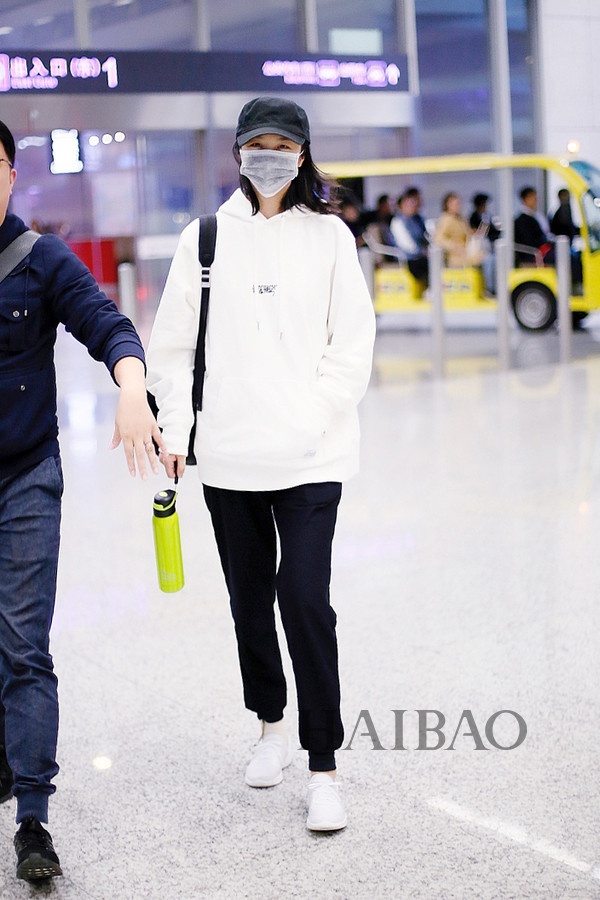 Sao Hoa ngữ mặc quần thể thao ảnh 5 Sao Hoa ngu mac quan the thao anh 5