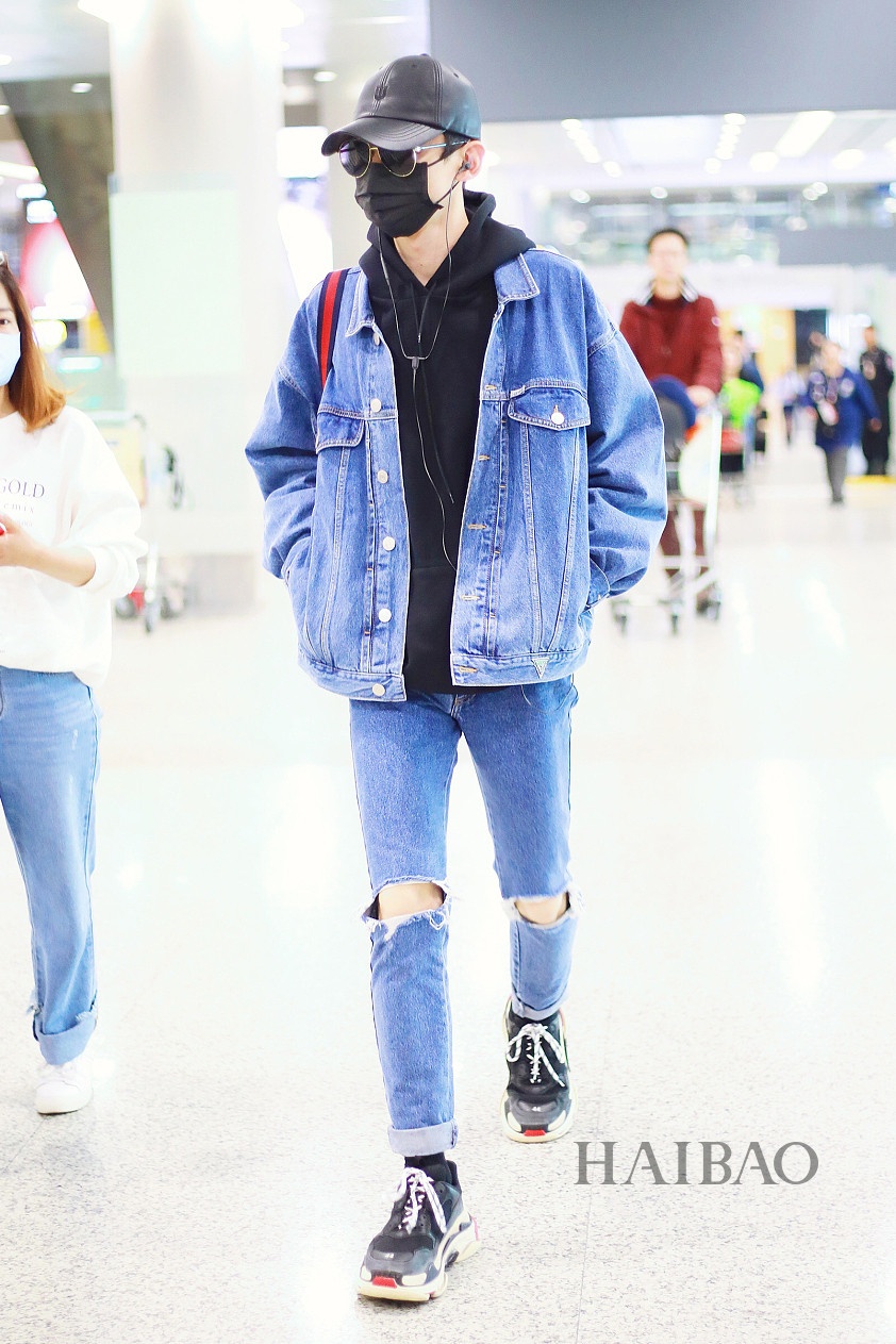 Thoi trang cua sao nam Hoa ngu anh 3