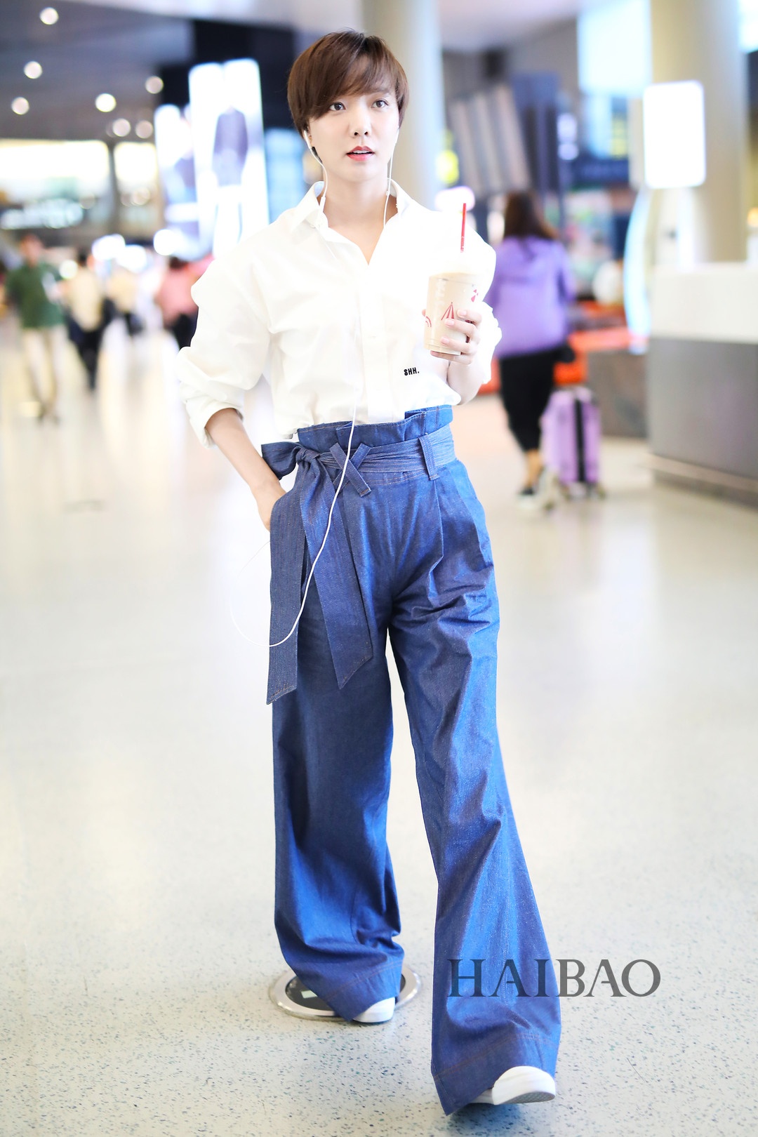 cách mặc quần jeans ống rộng ảnh 11 cach mac quan jeans ong rong anh 11