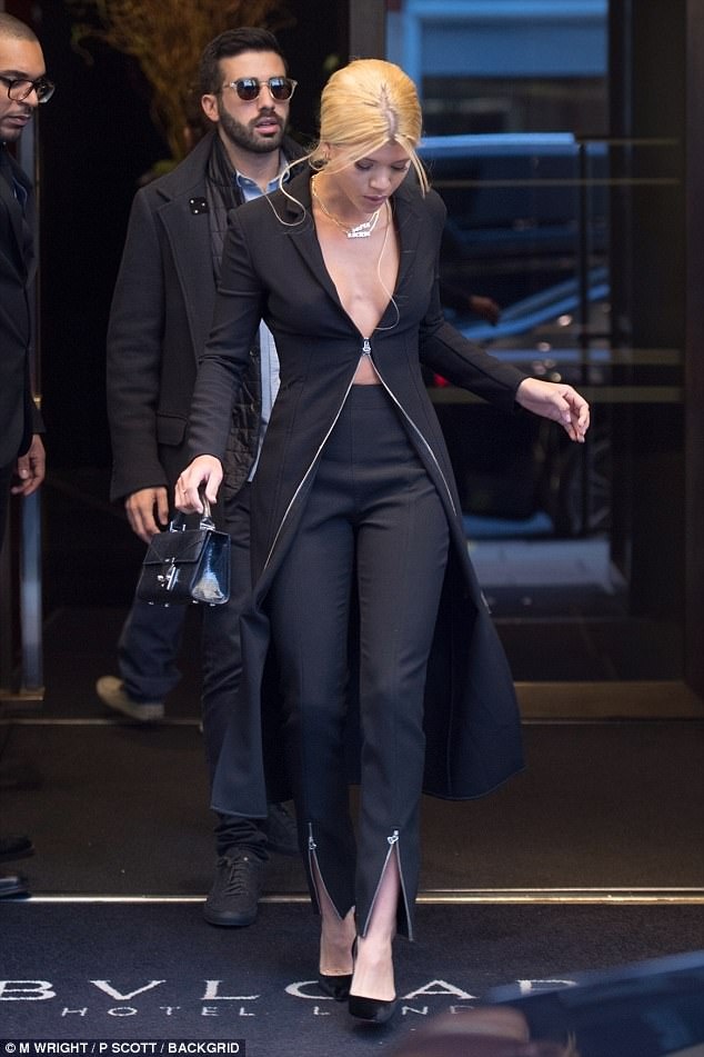 cách diện blazer ảnh 11 cach dien blazer anh 11