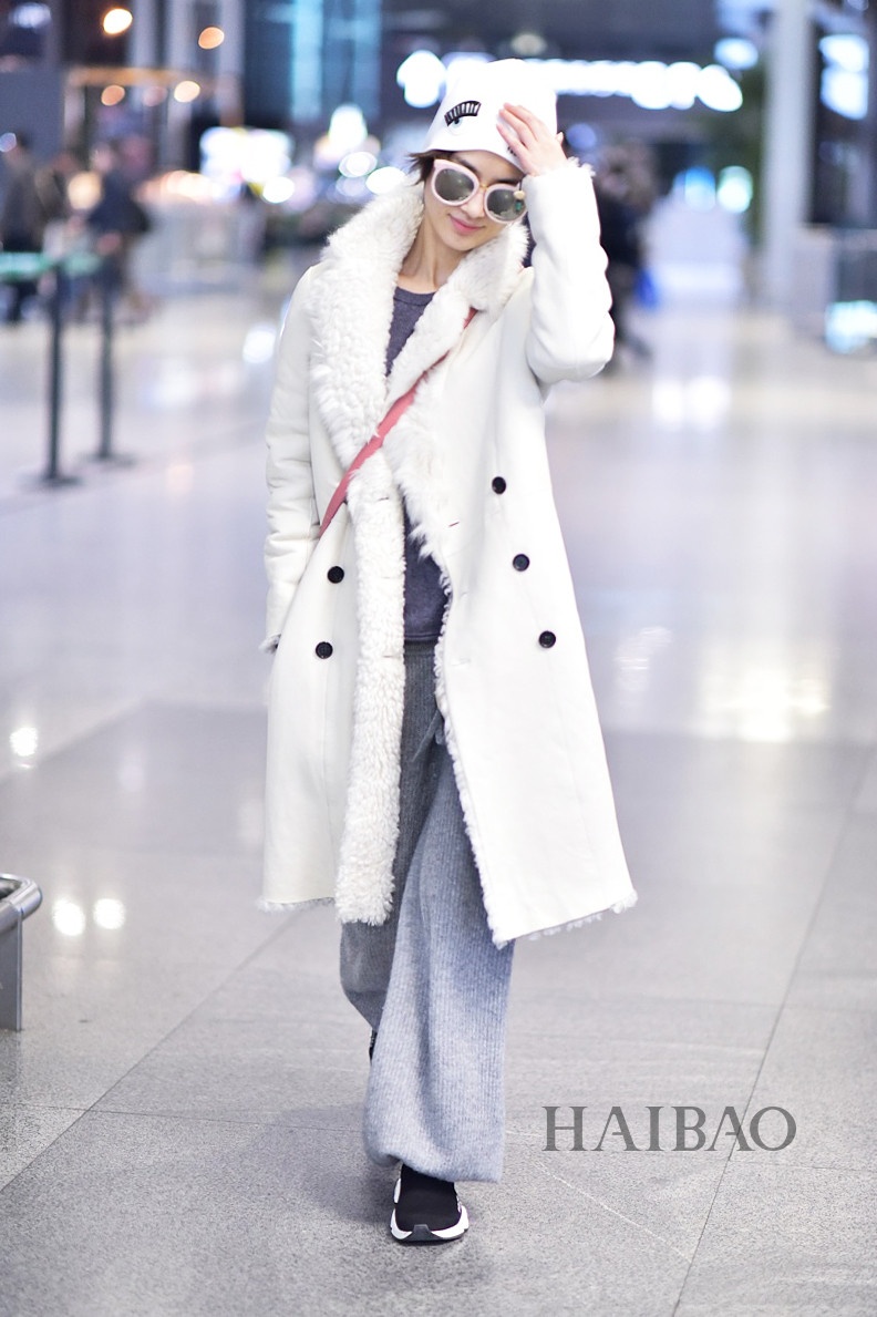 Sao Hoa ngu phoi do voi mu len anh 2