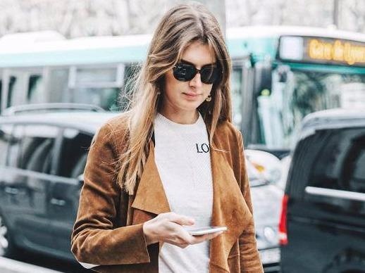 Cach phoi do nang tam trang phuc mua dong hinh anh