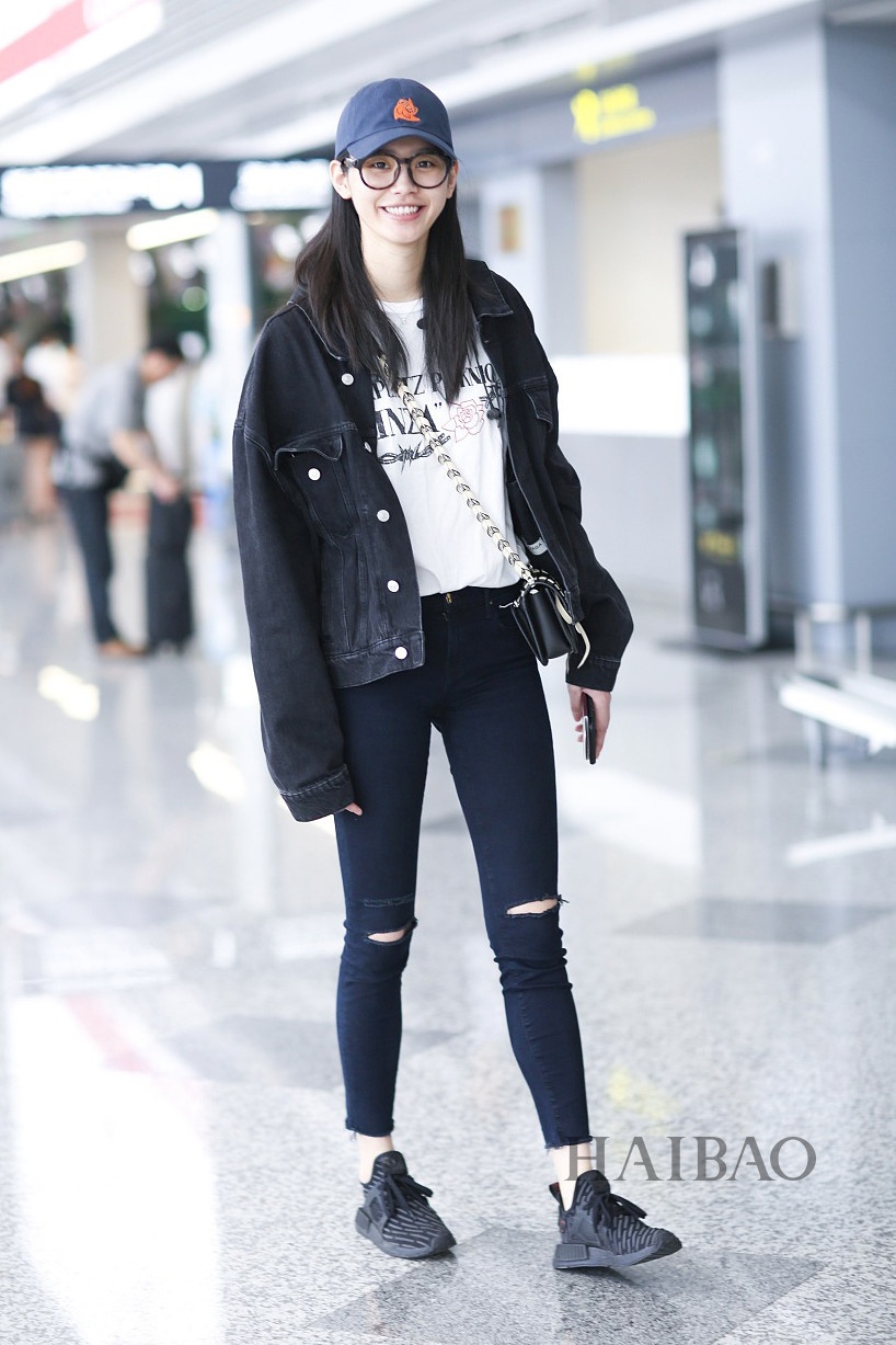 Sao Hoa ngữ mặc jeans rách ảnh 7 Sao Hoa ngu mac jeans rach anh 7