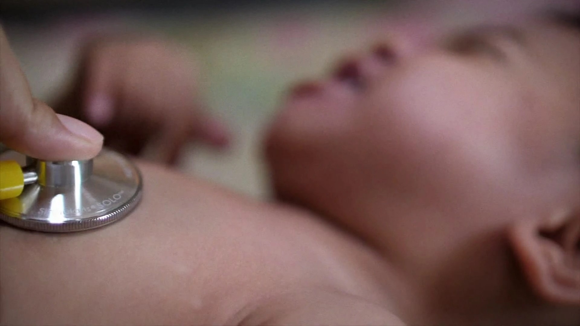 Loai virus gay viem phoi o tre nhung chua co vaccine, thuoc dac tri hinh anh
