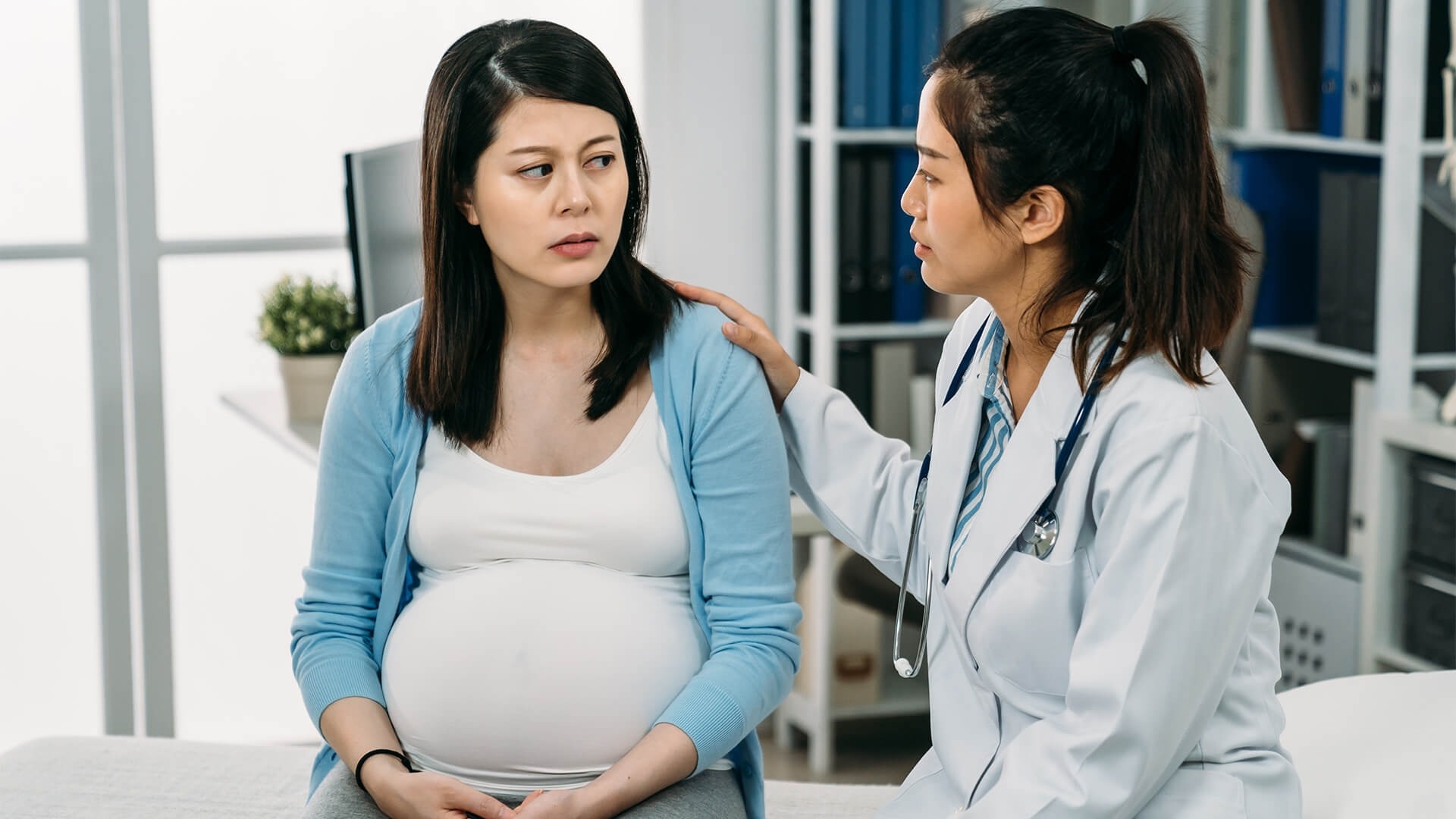 Nguy co mac benh tim mach do tram cam luc mang thai hinh anh