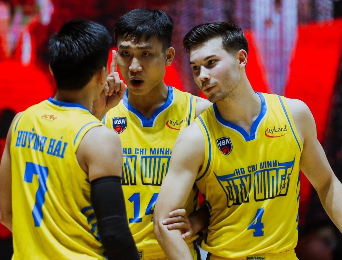 VBA mua giai 2021 bi huy hinh anh