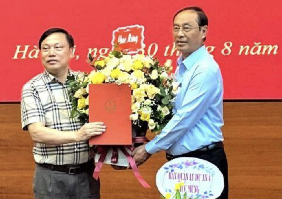 Tong cuc truong Duong bo Nguyen Van Huyen xin nghi huu som hinh anh