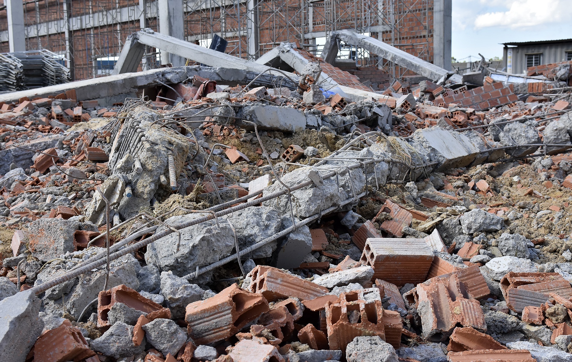 Sap cong trinh Binh Dinh anh 1