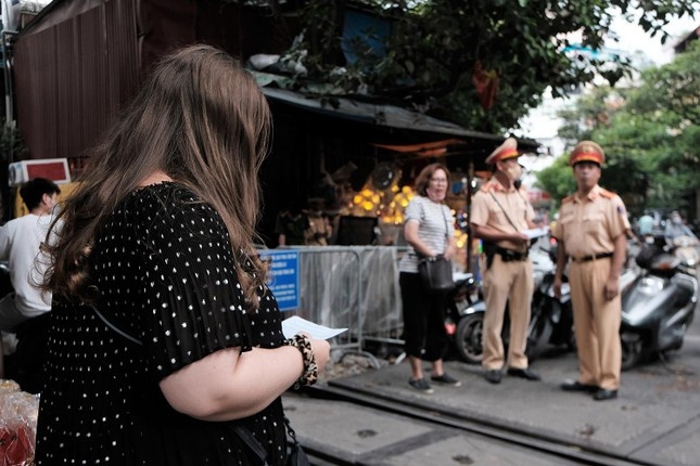 pho ca phe duong tau anh 7