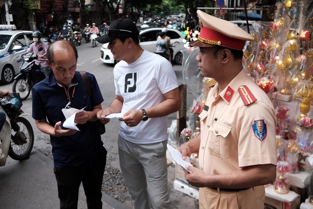 pho ca phe duong tau anh 3