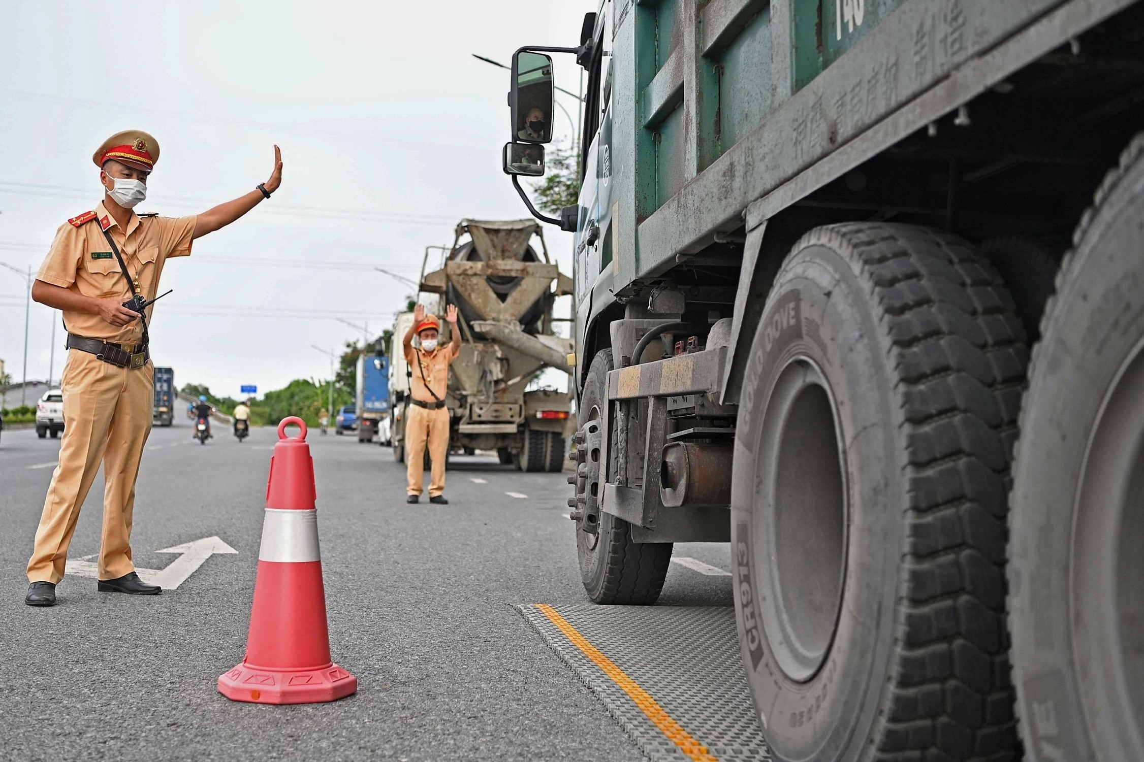 canh sat giao thong anh 2