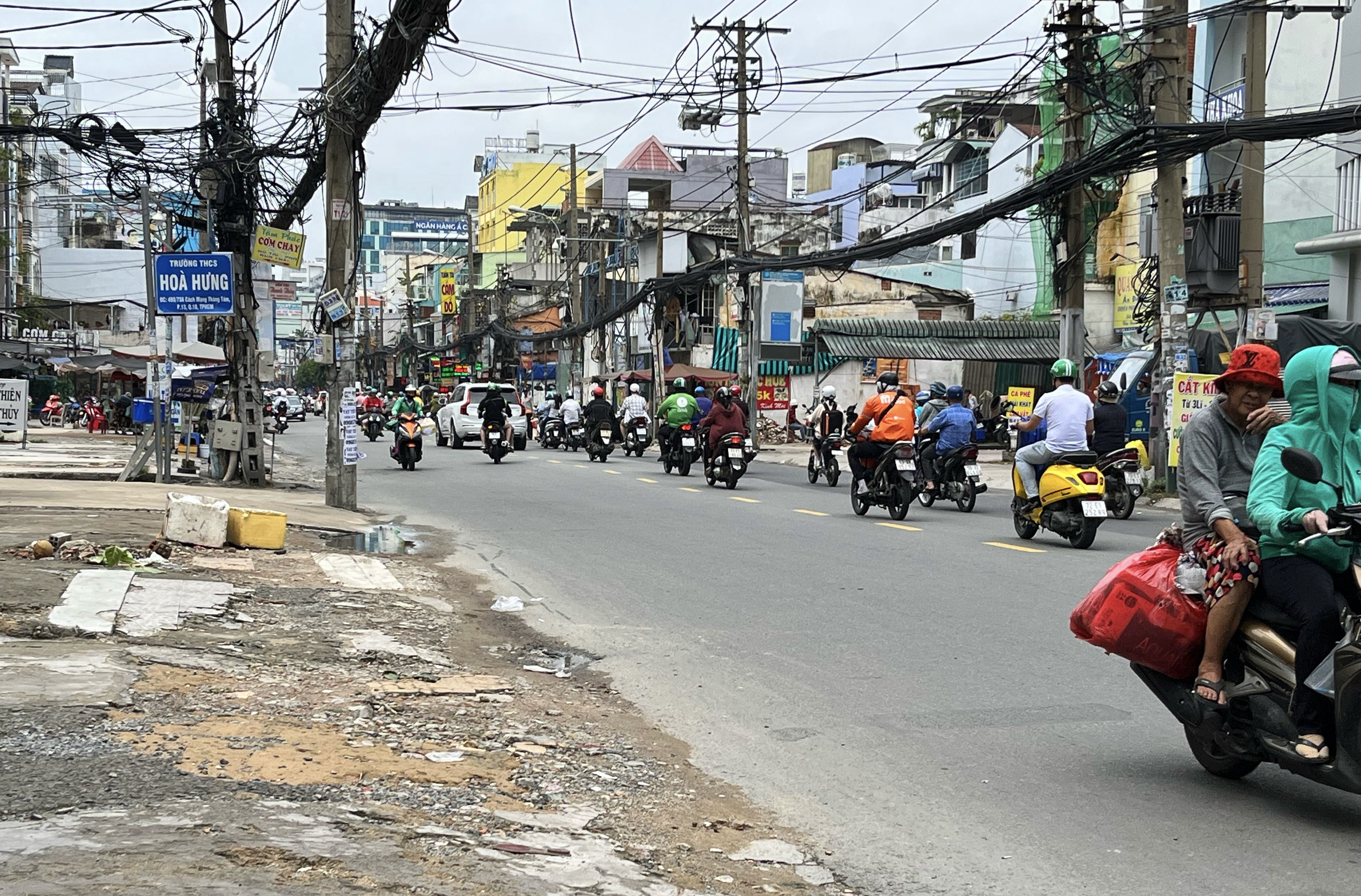 Nguoi dan TP.HCM 12 nam cho tuyen metro so 2 khoi cong hinh anh