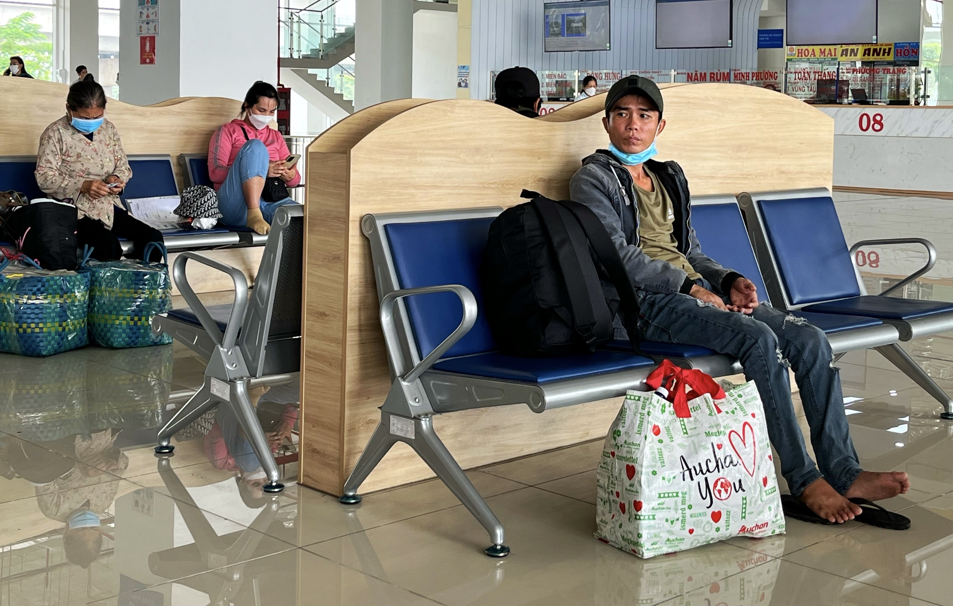 300 chuyen xe khach 'mat tich', doanh nghiep van tai than kho hinh anh