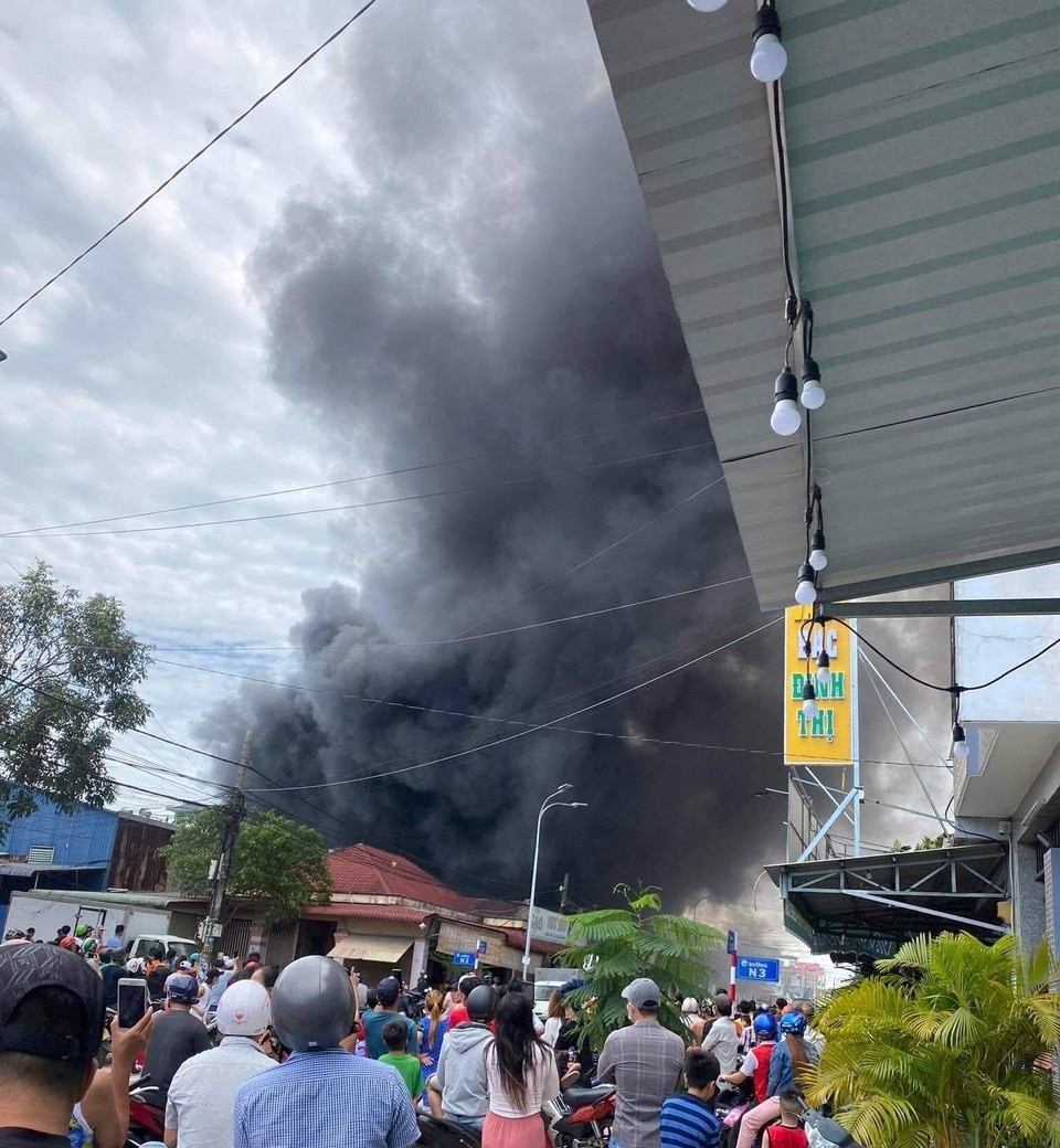 chay xuong Binh Duong anh 1