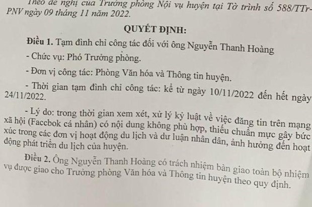 Lanh dao phong van hoa bi tam dinh chi vi dang tin len Facebook hinh anh