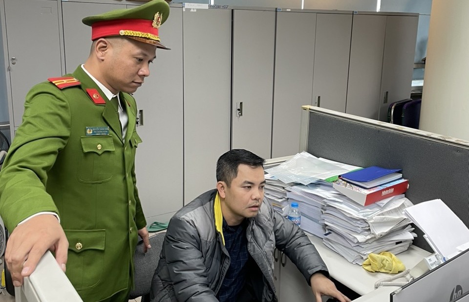 Bo truong GTVT: Xu nghiem can bo sai pham, chan chinh viec dang kiem hinh anh