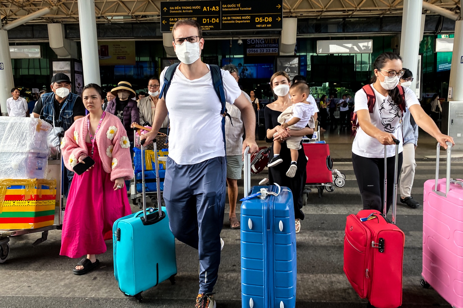 san bay Tan Son Nhat anh 2