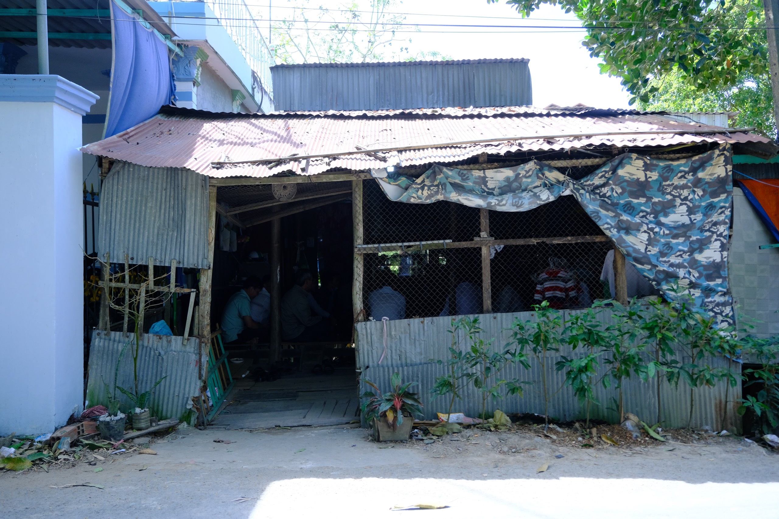 be trai lot ong betong anh 2