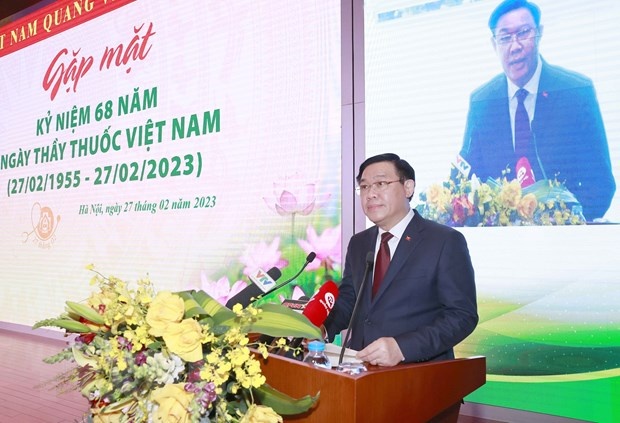 ngay thay thuoc Viet Nam anh 1