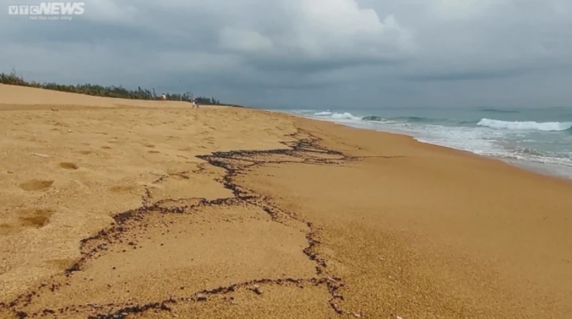 vet dau tren bien anh 2