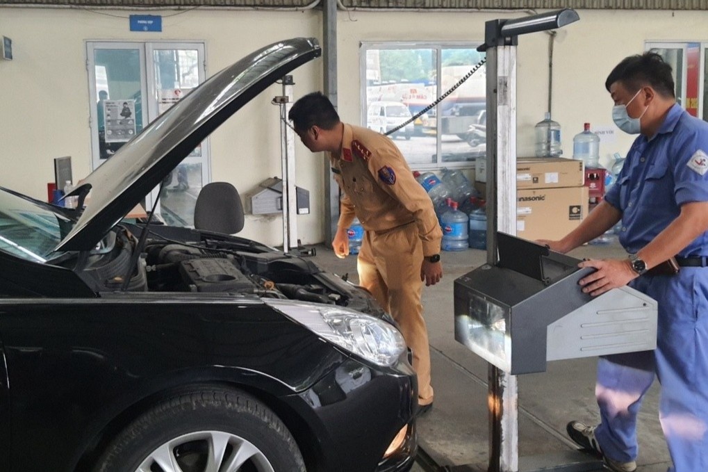 Bo GTVT se sua nghi dinh ve dang kiem theo huong 'co siet, co mo' hinh anh