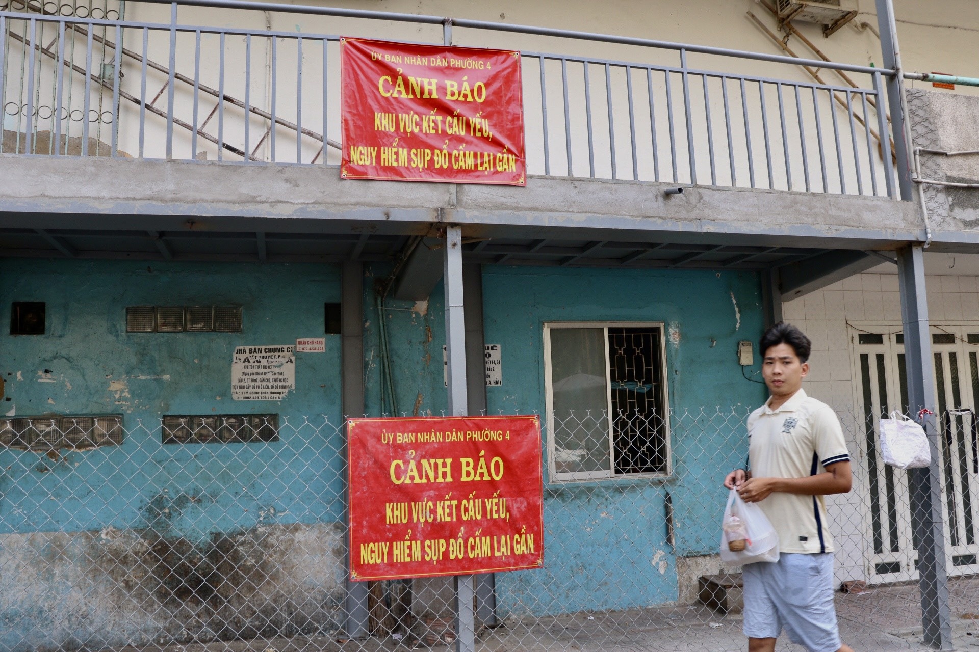 Nguoi dan TP.HCM chua muon roi khoi chung cu cu nat hinh anh