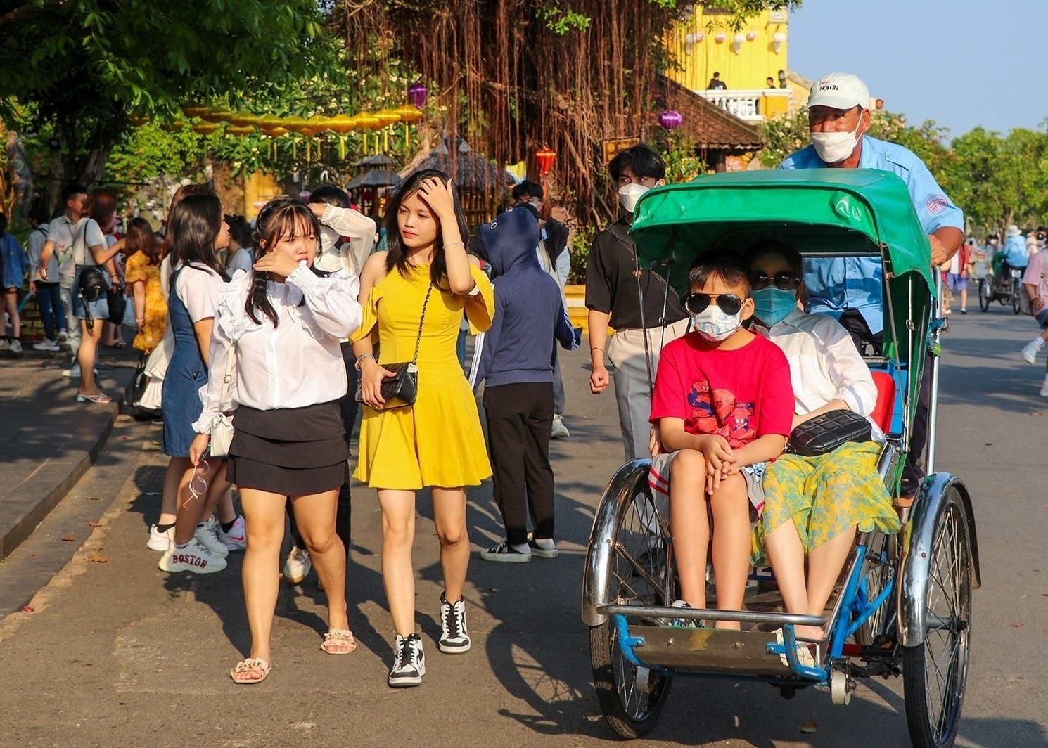 'Con dao hai luoi' khi thu ve vao Hoi An hinh anh