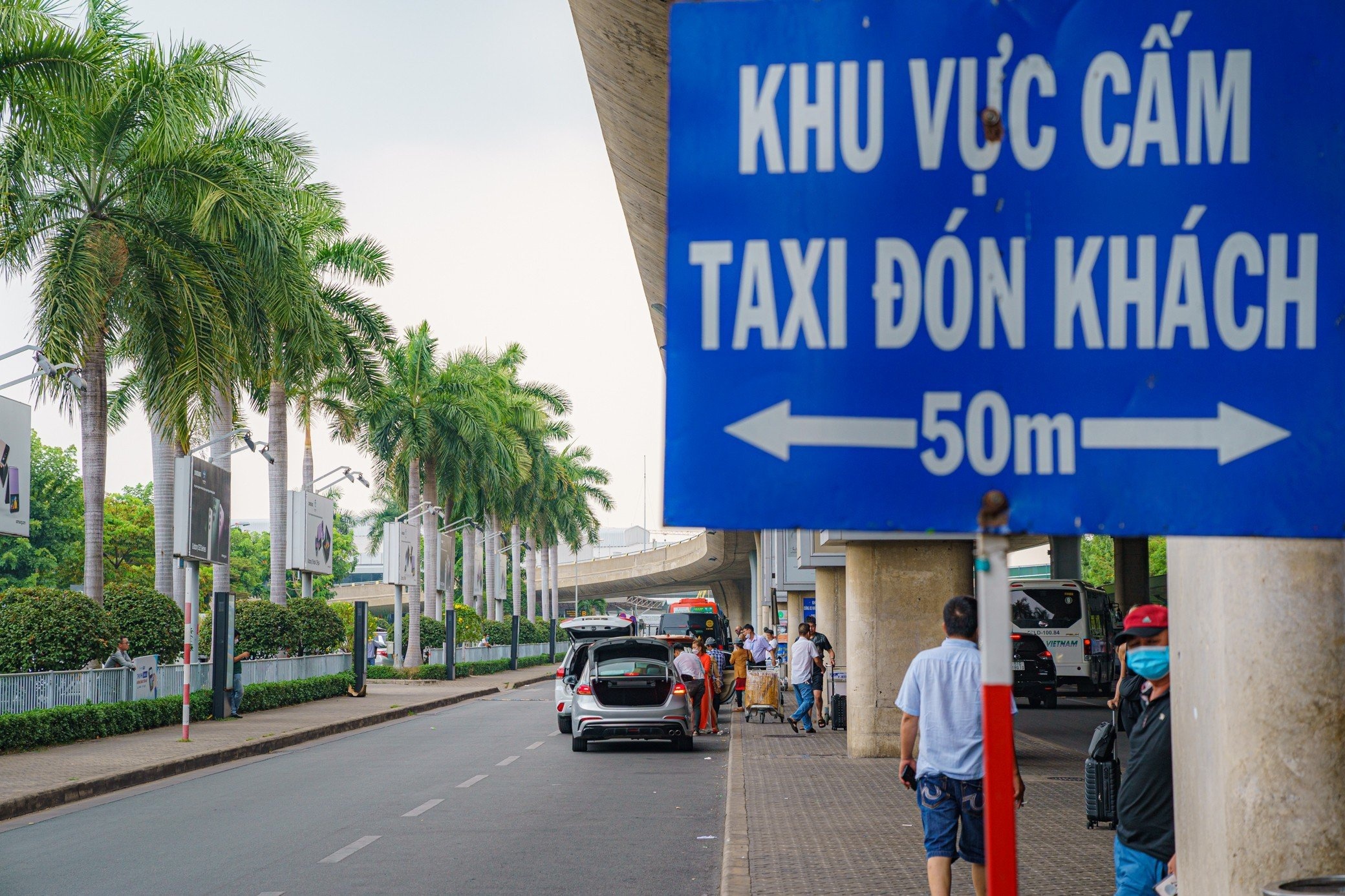 san bay Tan Son Nhat anh 1