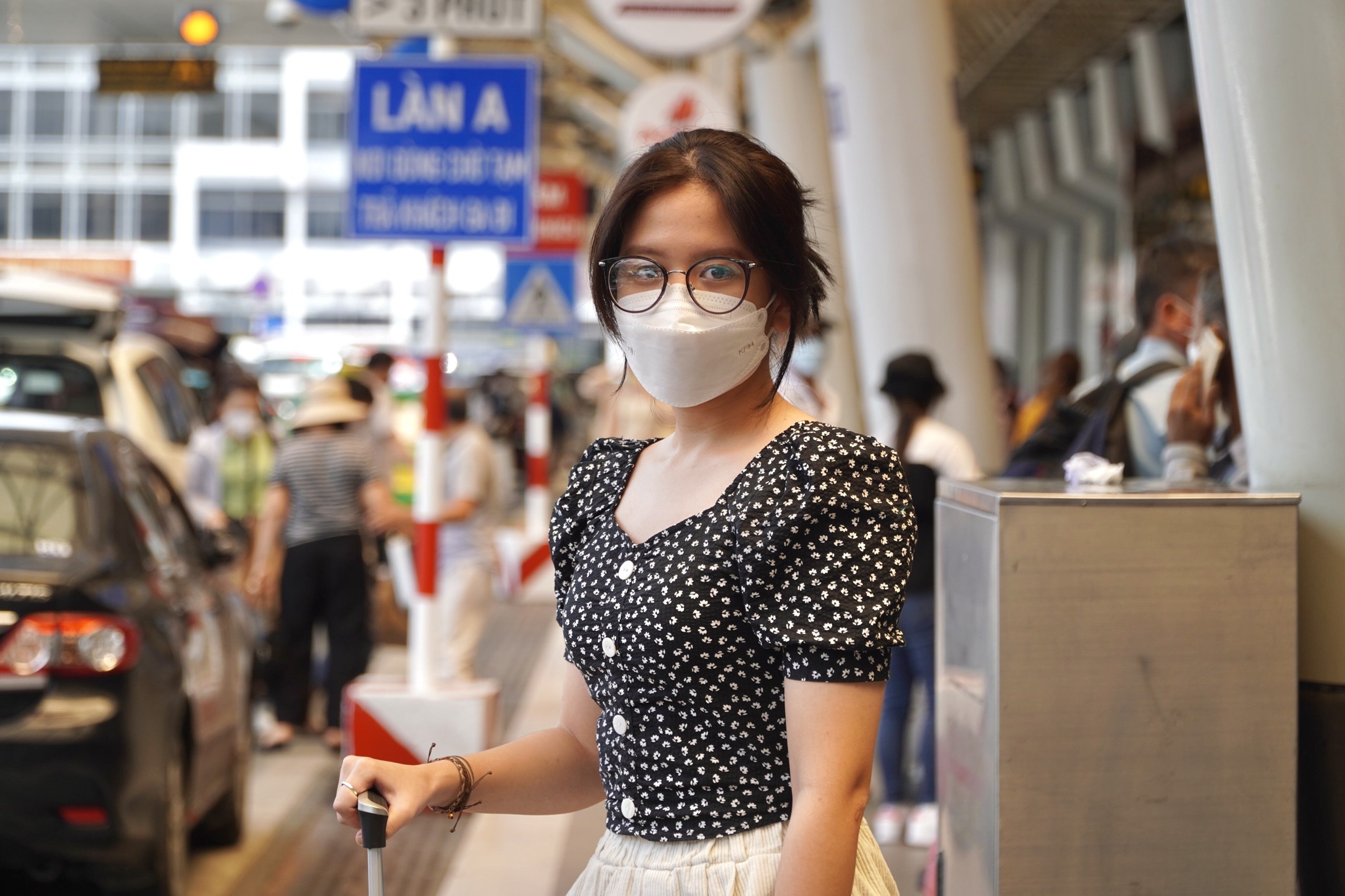 Gan nhu khong con ve may bay tu Ha Noi di cac tinh dip 30/4 hinh anh