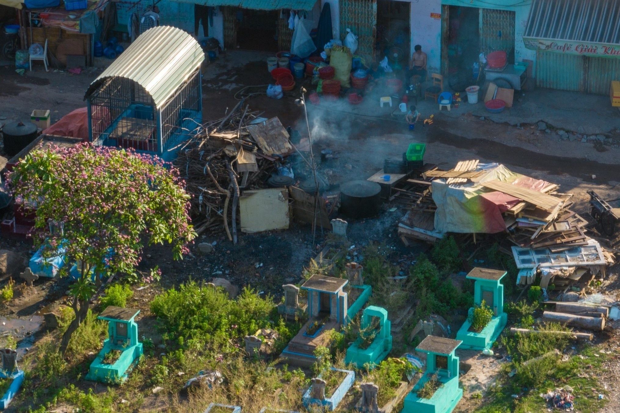 Vi sao kho di doi 53.000 ngoi mo o nghia trang lon nhat TP.HCM? hinh anh