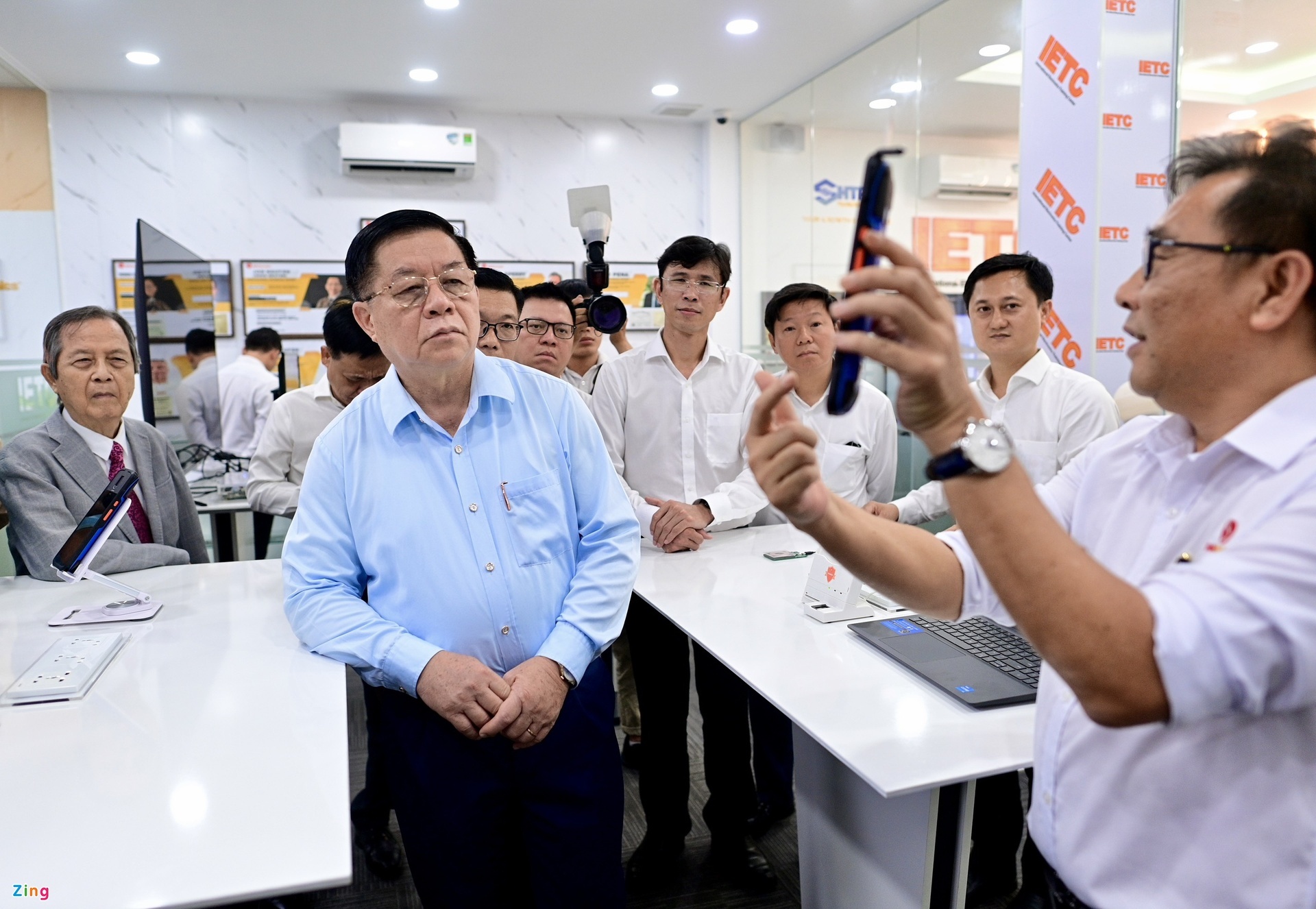 Khu cong nghe cao can phat trien cac nganh va linh vuc o tam quoc gia hinh anh