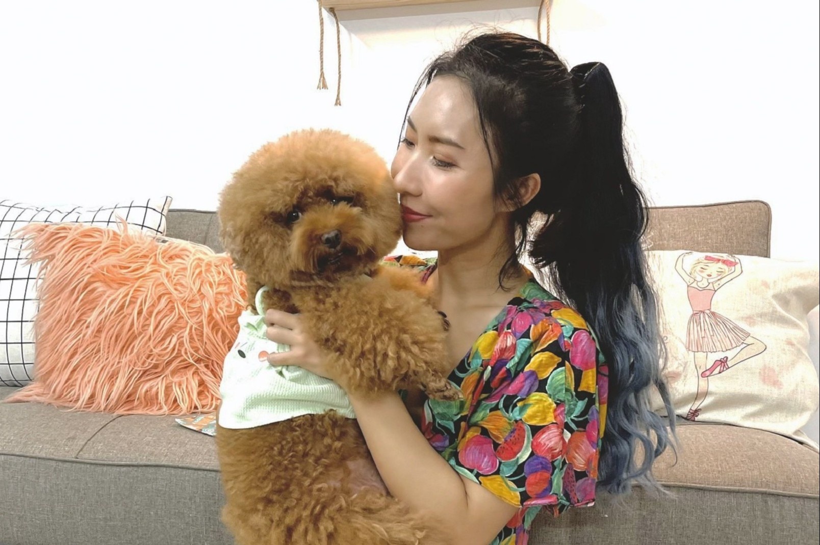Kinh nghiem 7 nam cham soc poodle cua co gai o TP.HCM hinh anh